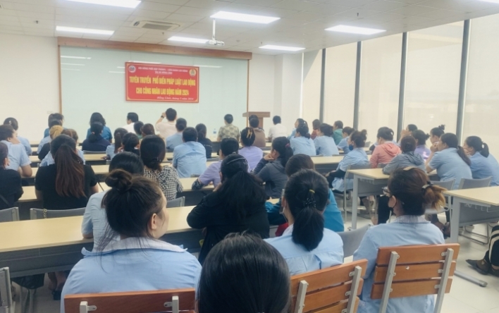 Hồng Lĩnh: Tuyên truyền pháp luật lao động cho công nhân...